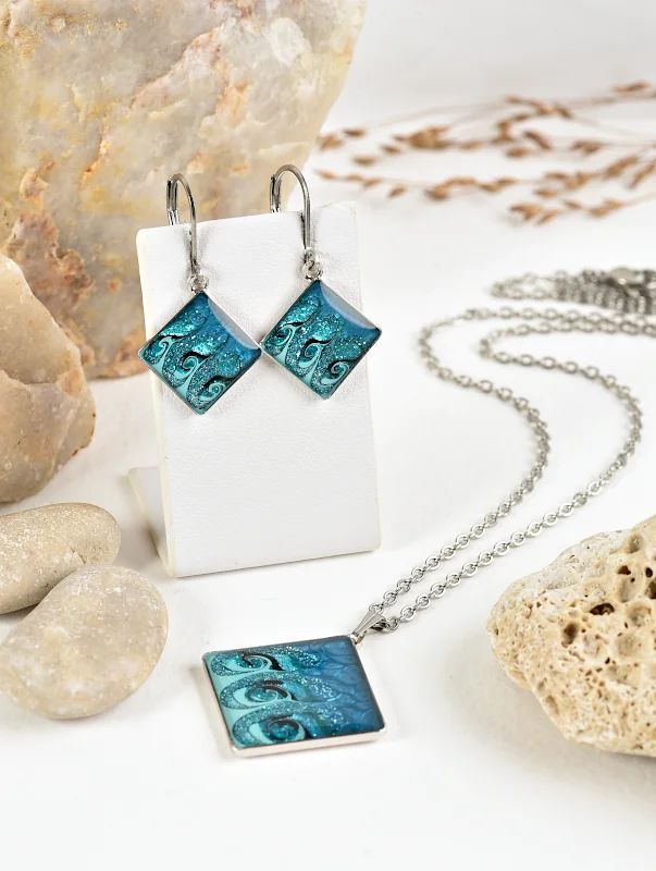 Modrá (1) souprava, malba, koso