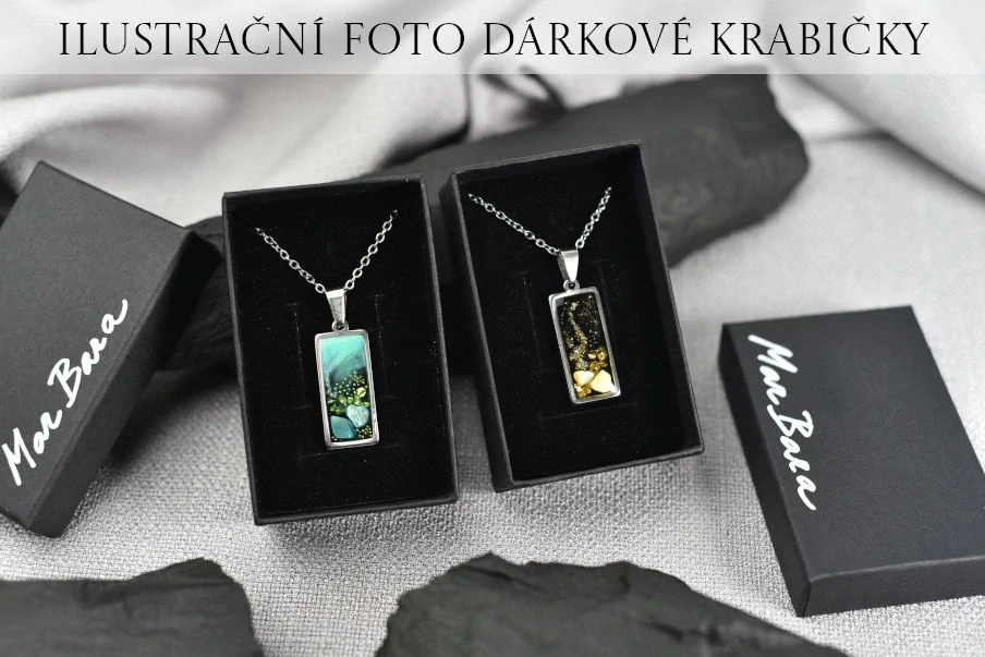 Černo-zlatý náhrdelník s kamínky, obdélník