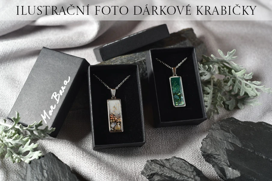 Béžový náhrdelník s kamínky, obdélník
